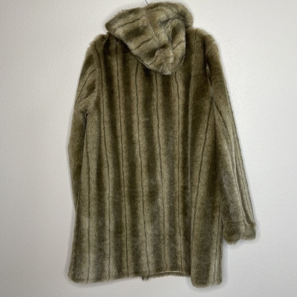 Scandinavian Faux Fur Reversible Suede Fur Coat Jacket - Picture 7 of 8